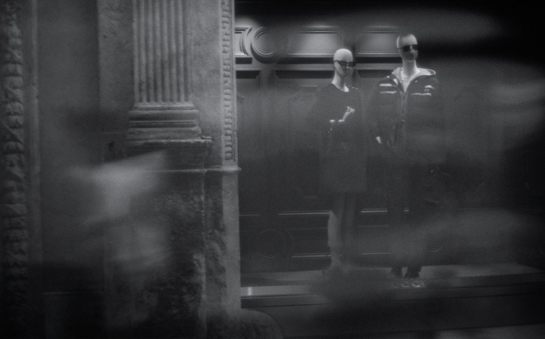 Still 3 — La ragazza d’argento